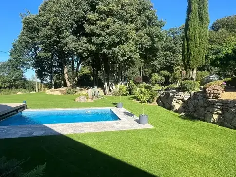 pisciniste à Saint-Jean-sur-Mayenne - image 4